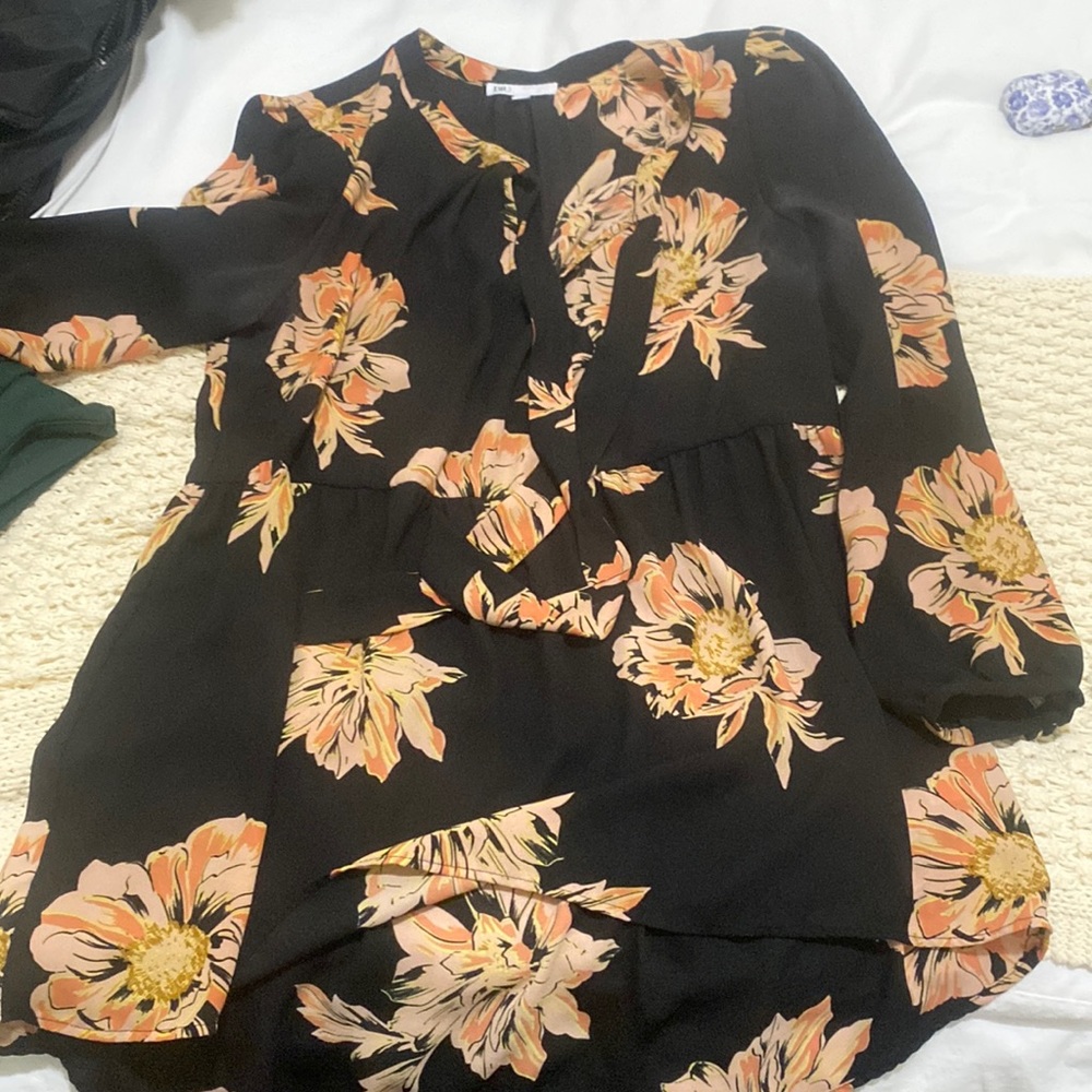 Flowy flowery top, size M